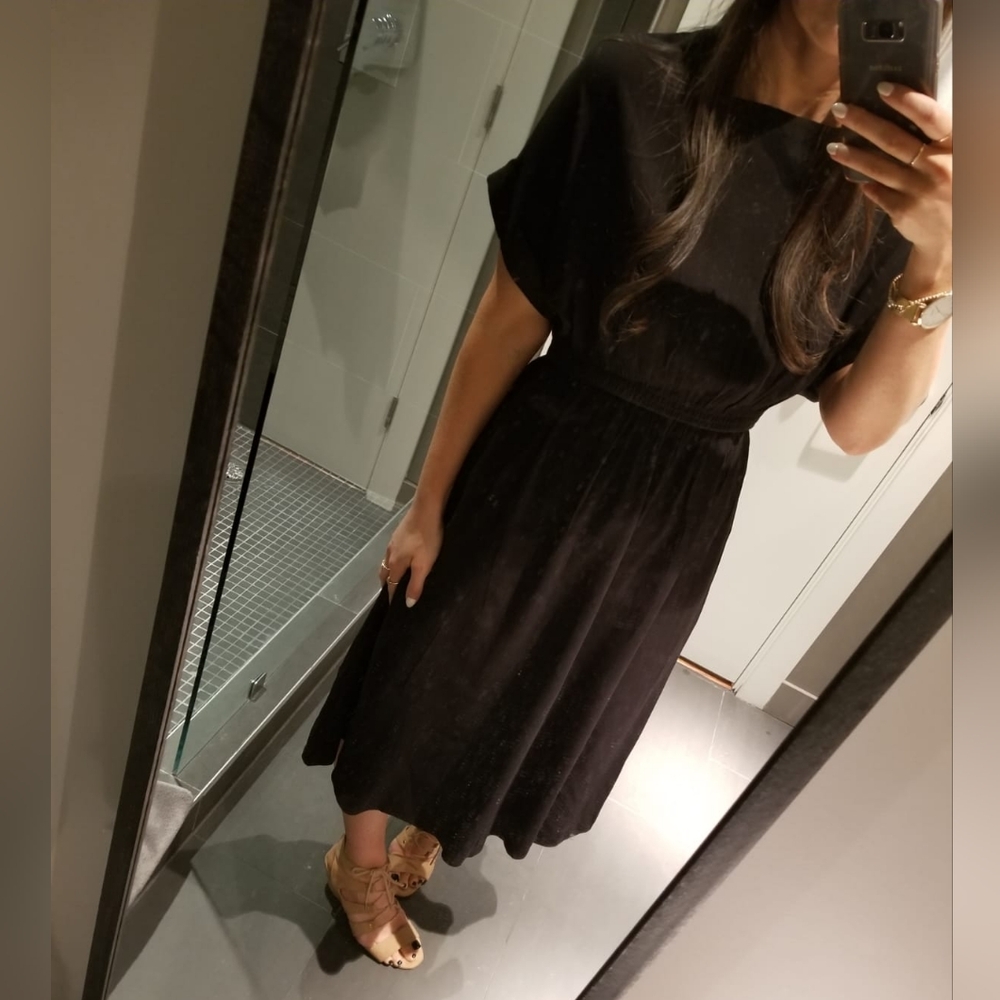 OAK + FORT Black Dress w Drop Shoulder Sleeves and Elastic Waistband